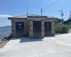 Outside view of the front of Wild Rose Park washroom
